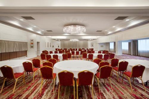 Jurys Inn Aberdeen Airport - image 2