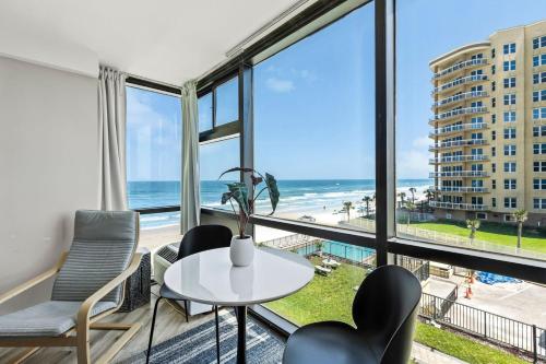 Ocean View Suites At Oceanside Inn - Daytona Beach, FL