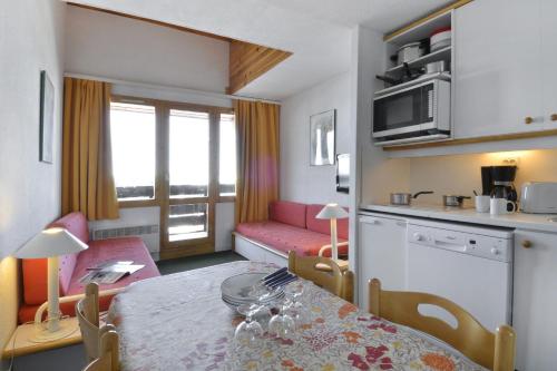 Résidence Licorne - Appartement fonctionnel · Skis aux pieds · Vue pistes · Casier à skis MAE-6414
