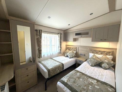 Deer View Escape - 8 Berth Retreat - Malvern View Holiday Park in Suckley