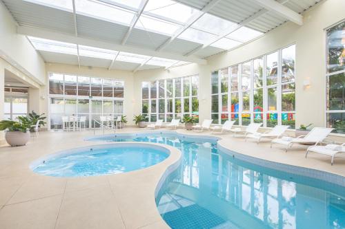 Swimming pool, Hotel Serra da Estrela in Capivari