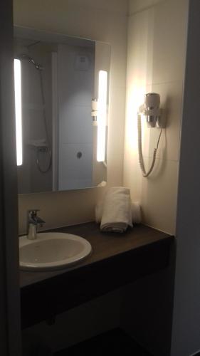 Hotel Arena Toulouse - image 2
