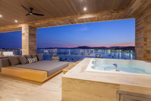 Luxury bayfront condo with panoramic views