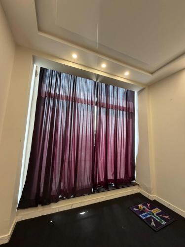 Skyline Apartments Luxury 2BR with Home Cinema - image 5
