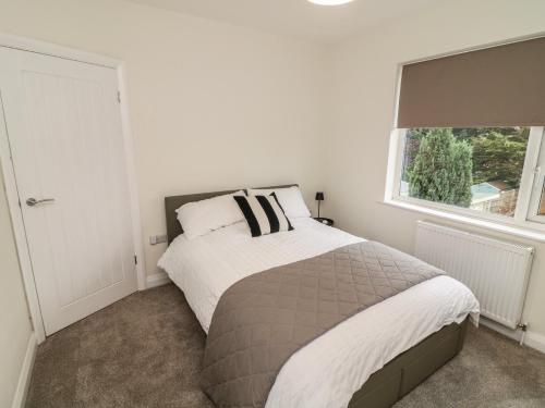 No 40 Rufford Road - image 3