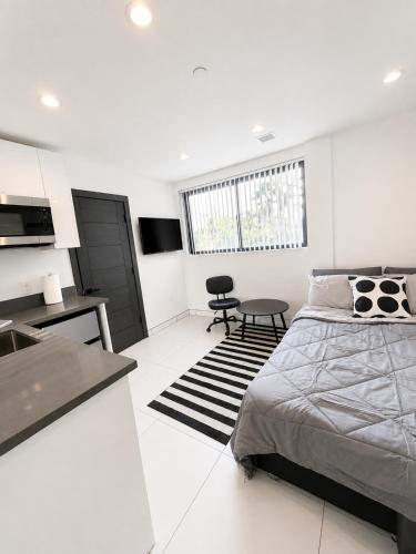 Brand new studio in the best area 2 min away from Beverly Hills