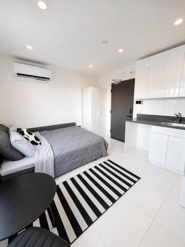 Brand new studio in the best area 2 min away from Beverly Hills