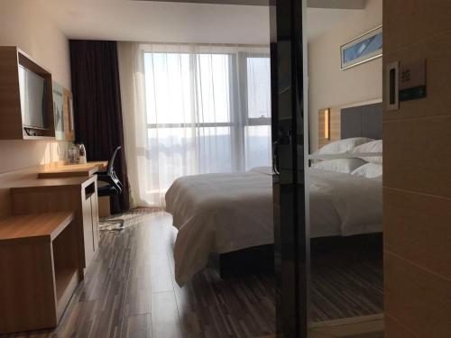 Double Room image 5