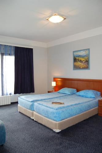 Hotel Kibella – Sofia, NY