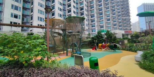 Kert, 2K8W inn in Hung Hom