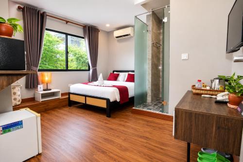 Ostro Hotel Room Type - Classic Double Room