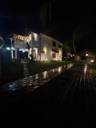Meadow View Inn in Marawila