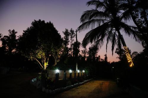 Kerevolu Heritage Stay - Estate, Home Food, Near to Sight Seeings in Agani