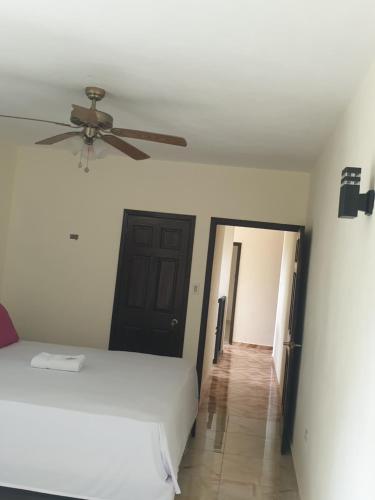Joint d'or in Cayes-Jacmel