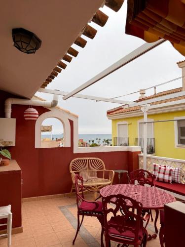 MEN52- duplex with large terrace close to the beach