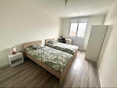 Renovated 3-Bedroom Apartment near UTT