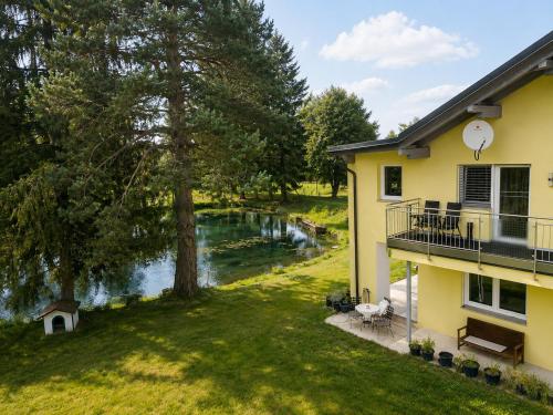 Haus mit Fischteich Natururlaub für Familien & Hunde