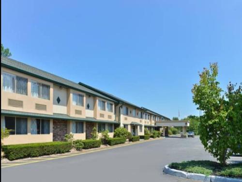 America's Best Value Inn New Paltz