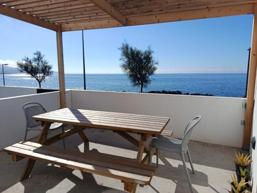 Roque Ocean House - Atlantic Serenity Escape gîte à louer Ponta do Rosto de Cão