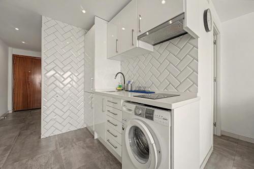 Costa Del Sol Apartment - image 4