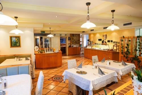 Restaurant, Gruber`s garni & more in Bad Kleinkirchheim