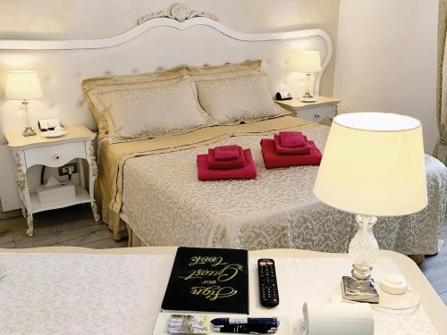 Alloggio Turistico GIULIETTA e Romeo - INTERO APPARTAMENTO - Villafranca di Verona, Zimmer, Holiday Rooms