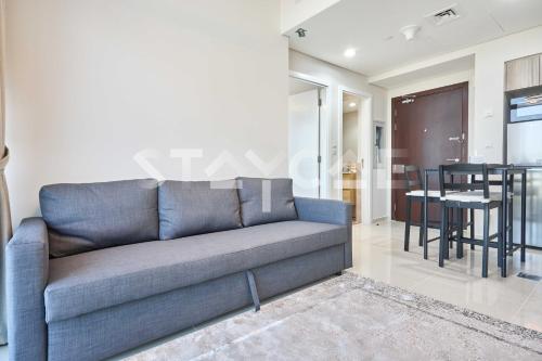 Staycae Holiday Homes - Golf Vita, DAMAC Hills near Dubai Studio City