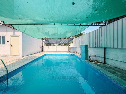 ANANDHAM ROOMS AND SWIMMING POOL