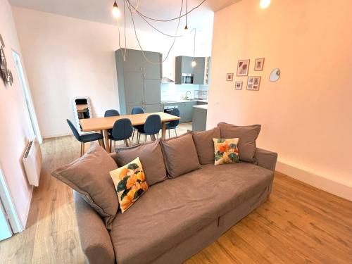 LAMENNAIS GRAND - Renovated Rennes 8 pers