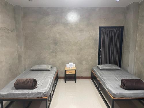 Yaowarate Sport Club and Resort ไร่เยาวเรศ Room Type - Twin Room with Shared Bathroom
