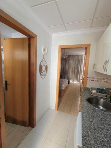 Estudio Vacacional con balcon y cerca de la playa - image 4
