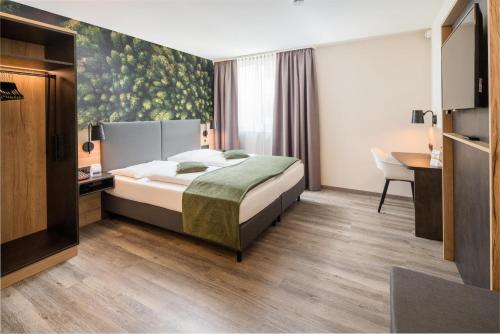 1 queen bed
