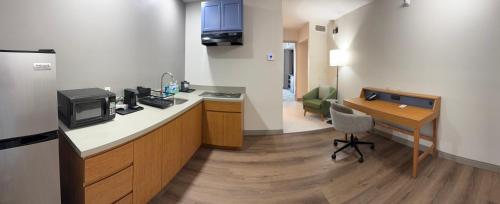 Country Inn & Suites by Radisson, Lima in Lima (OH)