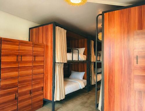 1 twin bed
