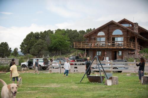 Boulder Mountain Guest Ranch