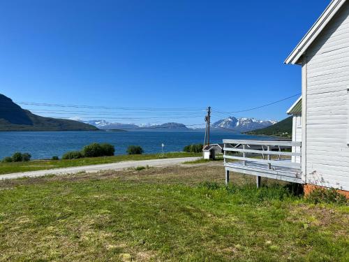 Det gamle huset i Oksfjordhamn in Durmalsskardet