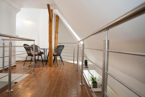 Riverside flat with King Castle view - image 6