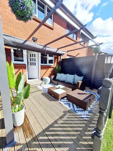 Lovely House With Patio - Glasgow