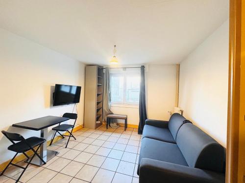 NGOMA IMMOBILIER N18 Studio proche gare in Melun