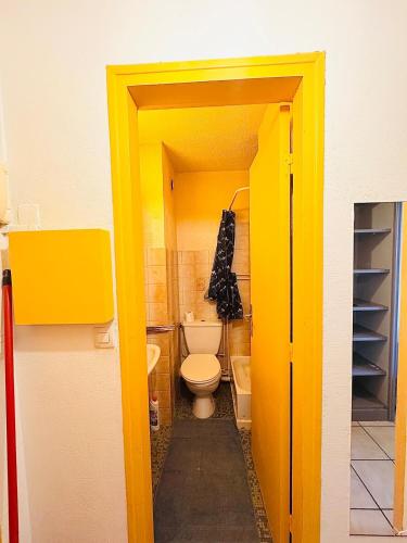 NGOMA IMMOBILIER N18 Studio proche gare in Melun
