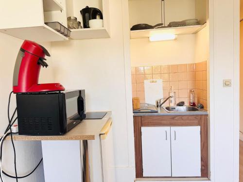 NGOMA IMMOBILIER N27 Studio proche gare in Melun