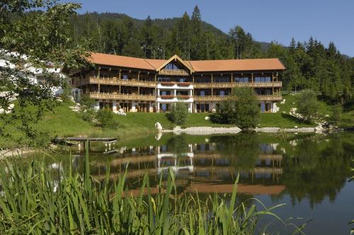 Feuriger Tatzlwurm Berghotel & Spa, BW Signature Collection