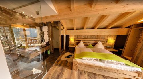 1 double bed, 1 sofa bed
