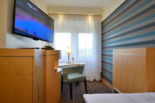 1 twin bed