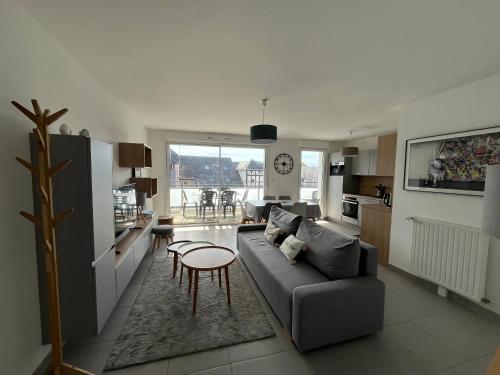 Appartement Tout Confort à Arzon - Proche Plage du Fogeo, Commerces et Activités - FR-1-639-30