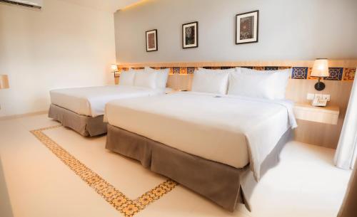 MONTANA OCEANSIDE MANDALIKA Room Type - Family Room with Balcony