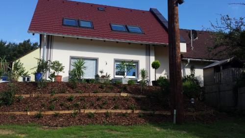 Haus Rosy Ferienwohnung, Unterkunft in Stubenberg am See