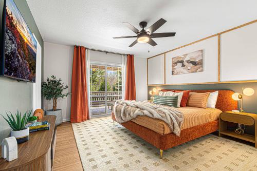 Asheville Luxury Getaway | Pool, Sauna, Hot Tub, Theater, Two Game Rooms in Marion (NC)