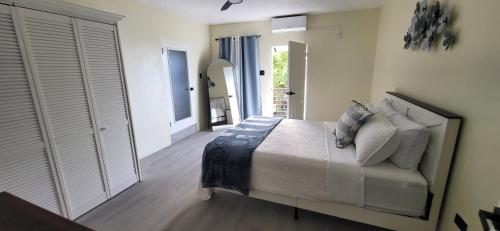 Seaview Property Near Ocho Rios in Boscobel