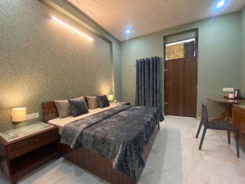 hotel photo